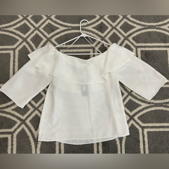 Flowy off shoulder top - Picture 2 of 2